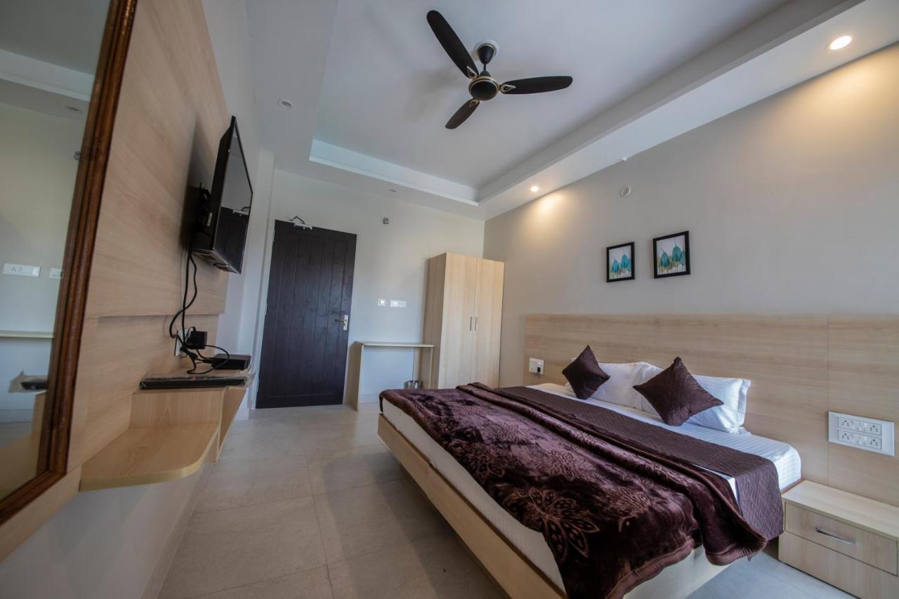 Punyah Residency Rishikesh Hotel Exterior photo