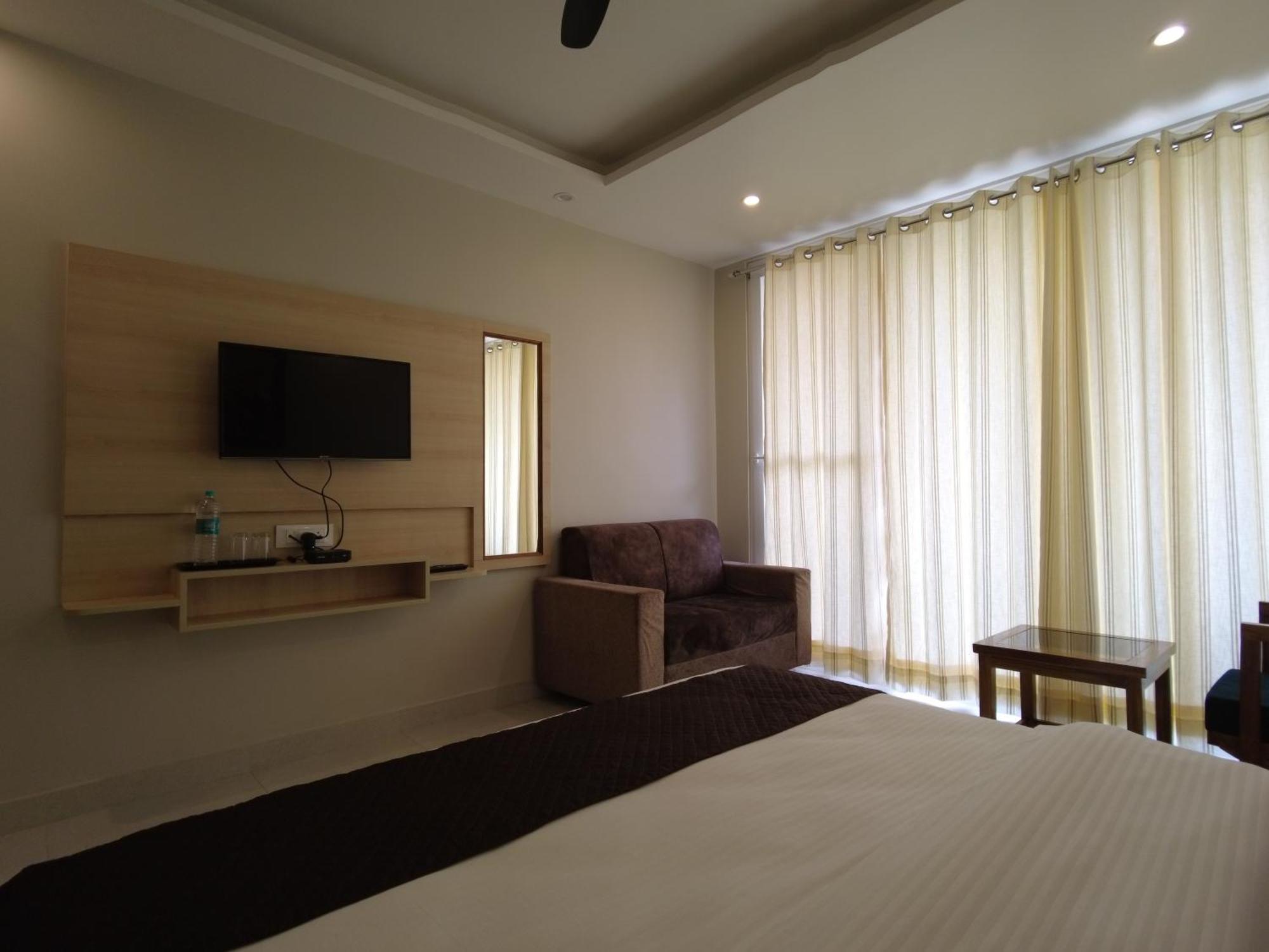 Punyah Residency Rishikesh Hotel Exterior photo